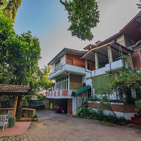 Hotel Gem Land Ratnapura Ngoại thất bức ảnh