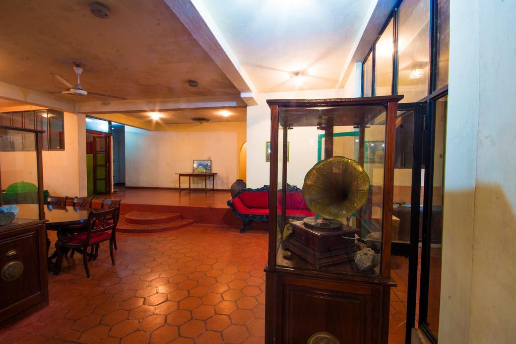 Hotel Gem Land Ratnapura Ngoại thất bức ảnh