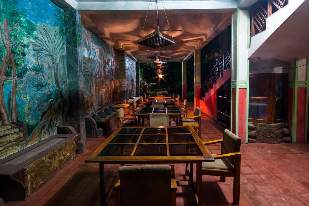 Hotel Gem Land Ratnapura Ngoại thất bức ảnh