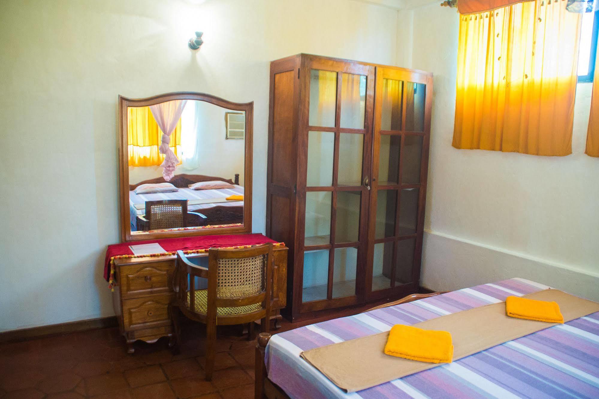 Hotel Gem Land Ratnapura Ngoại thất bức ảnh